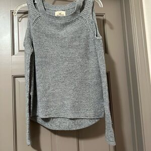 Hollister Gray Sweater XS Cold Shoulder